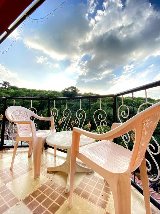 Mayuri Cottage 马哈巴莱斯赫瓦尔 外观 照片